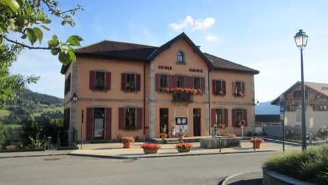 Loueur de bennes Burdignin