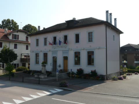 Loueur de bennes Maxilly-sur-Léman