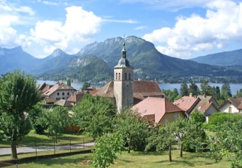 Loueur de bennes Talloires-Montmin